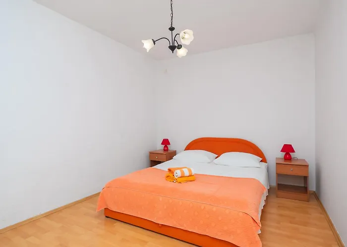 Sinisa Апартаменты Рогозница